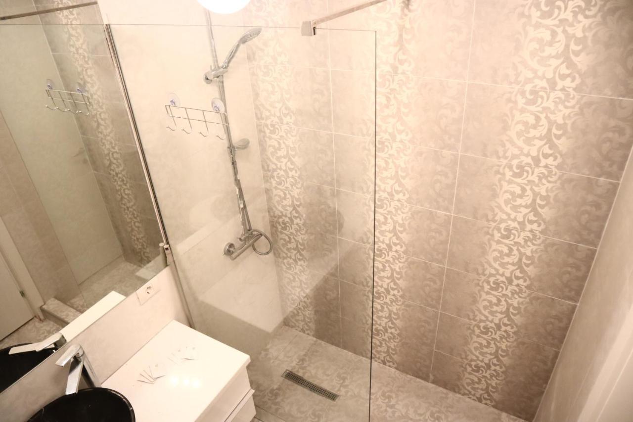 Thomas Luxury Apartment ナボダリ エクステリア 写真